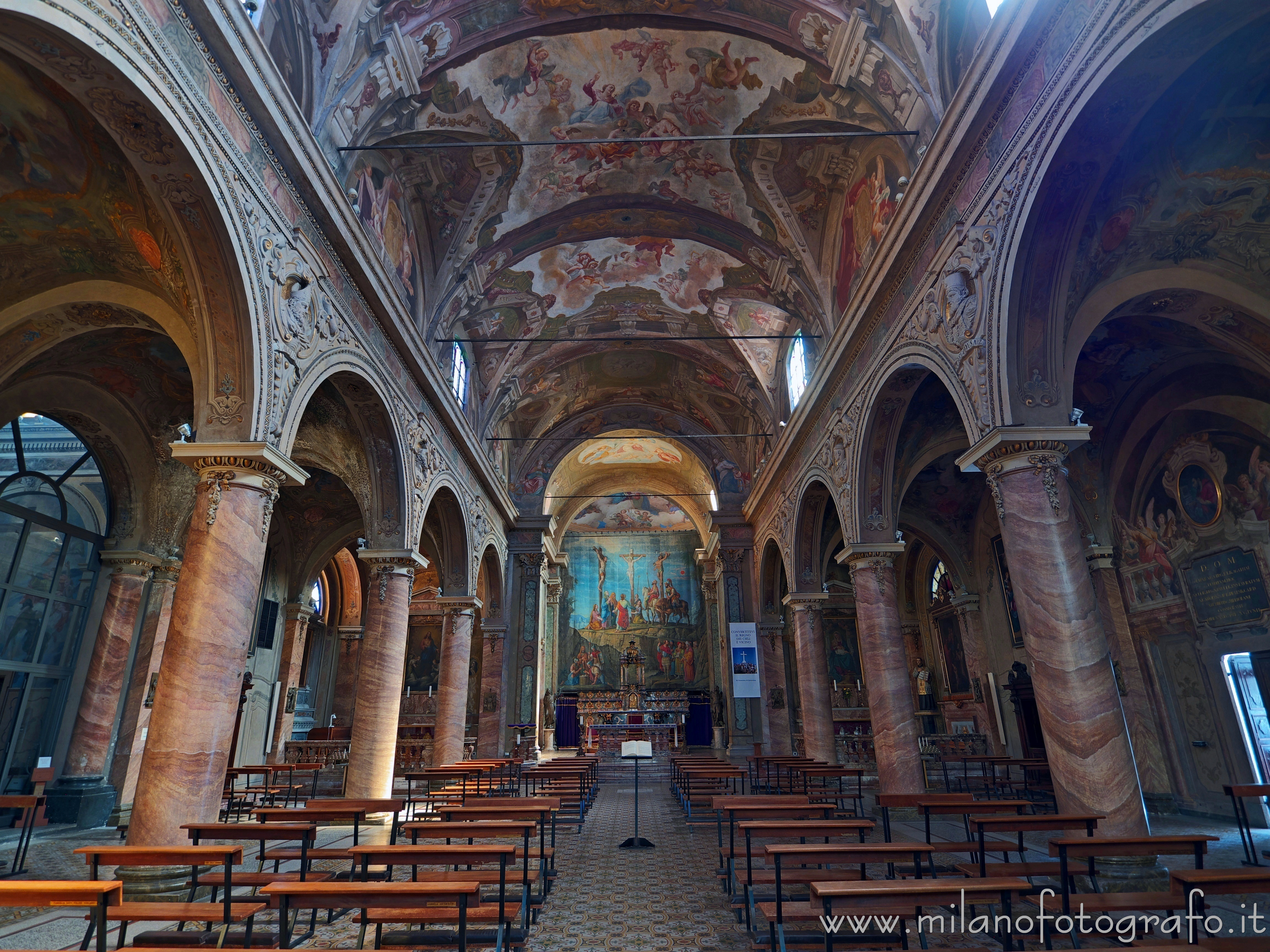 Monza (Monza e Brianza): Interno della Chiesa di Santa Maria di Carrobiolo - Monza (Monza e Brianza)