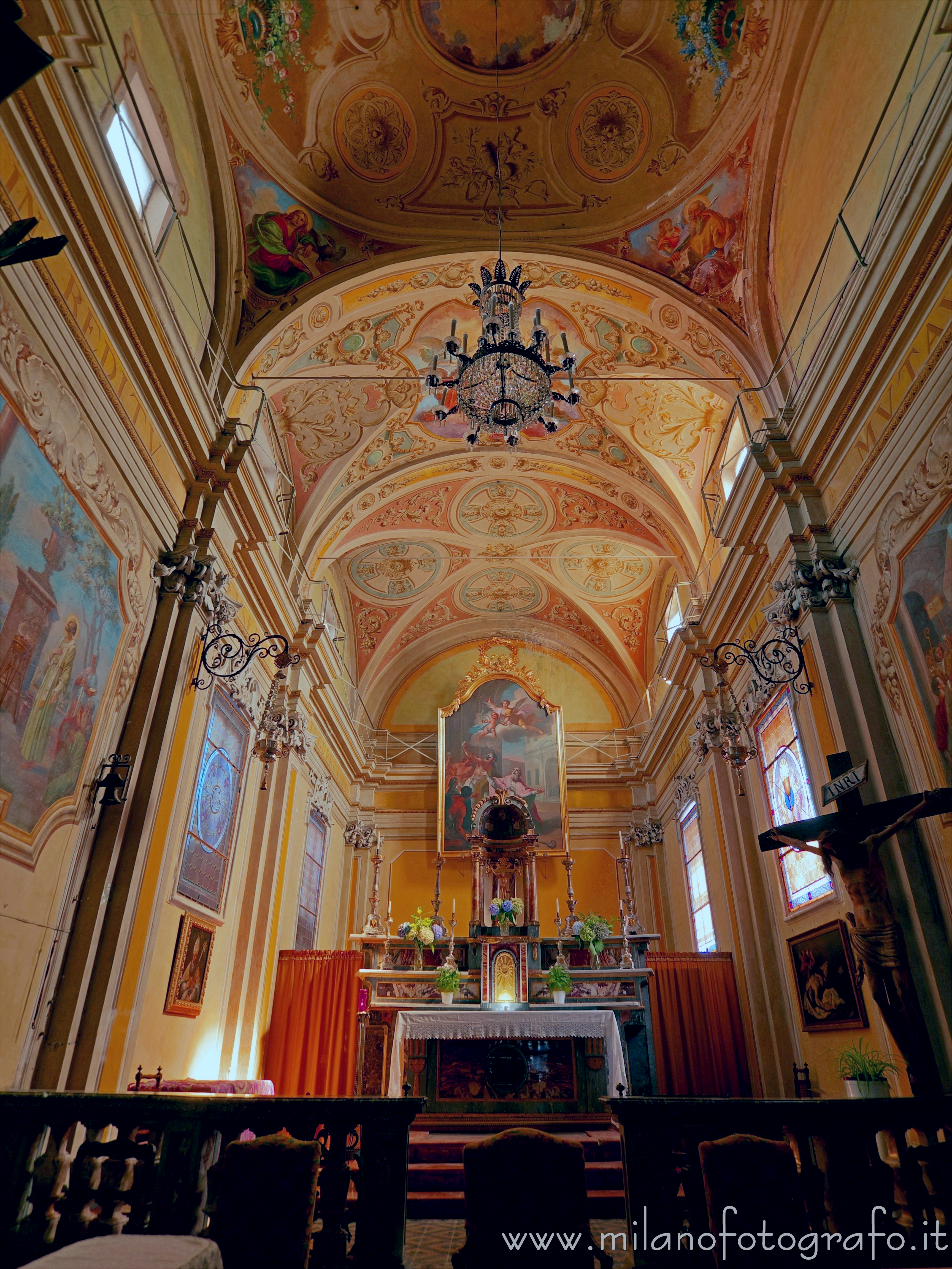 Muzzano (Biella, Italy): Presbytery and apse of the Church of Sant'Eusebio - Muzzano (Biella, Italy)