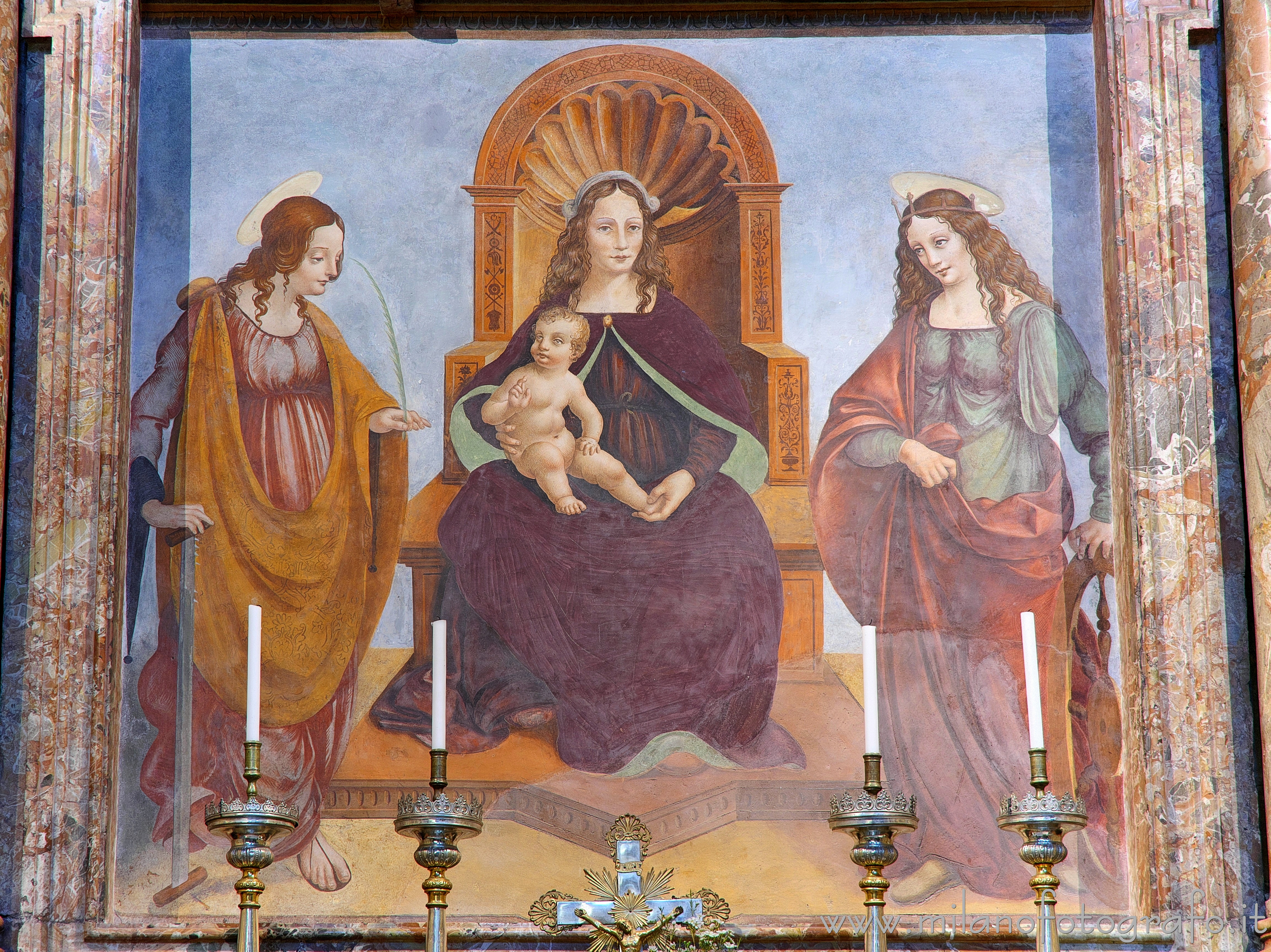 Oggiono (Lecco): Madonna con Bambino e sante di Marco d'Oggiono nella Chiesa di Sant'Eufemia - Oggiono (Lecco)
