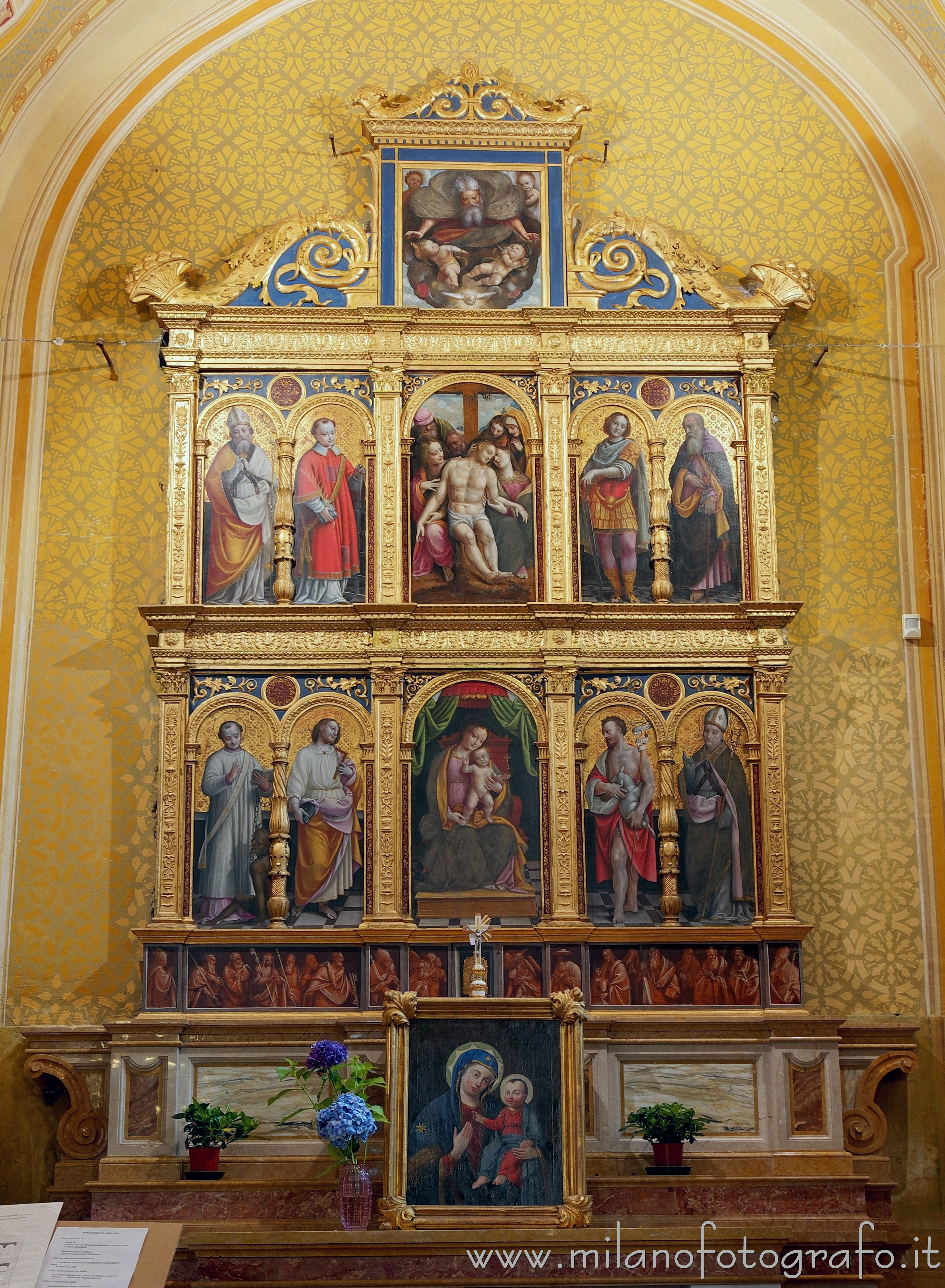 Campiglia Cervo (Biella): Polittico di Bernardino Lanino all'interno della Chiesa Parrocchiale dei Santi Bernardo e Giuseppe - Campiglia Cervo (Biella)