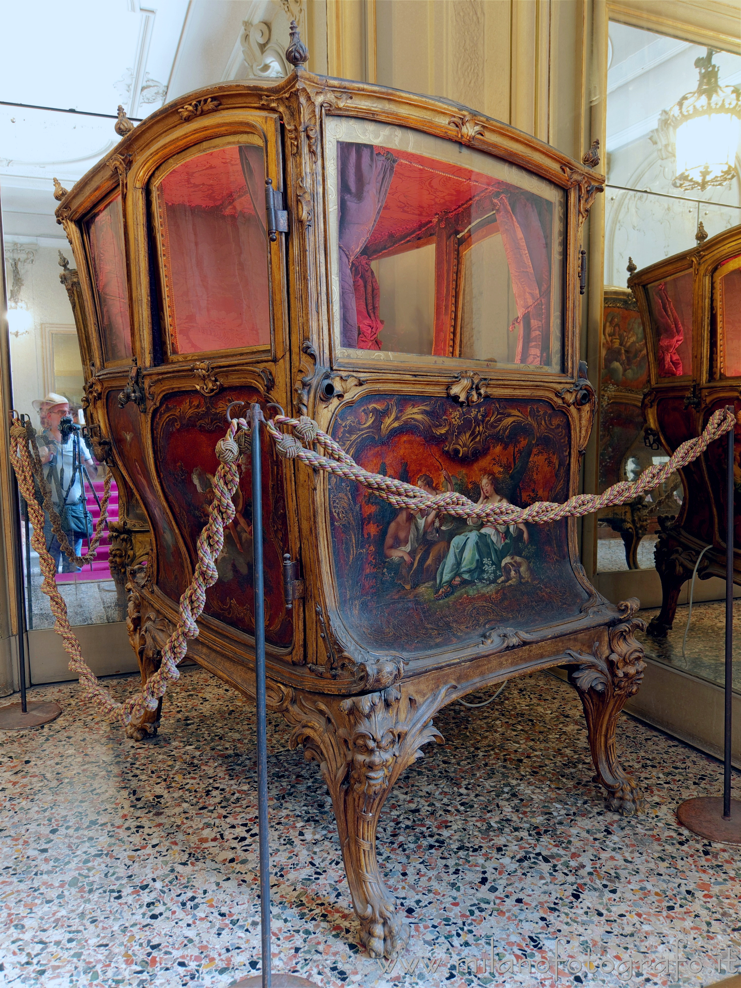 Milan (Italy): Eighteenth-century sedan chair inside Palazzo Visconti - Milan (Italy)