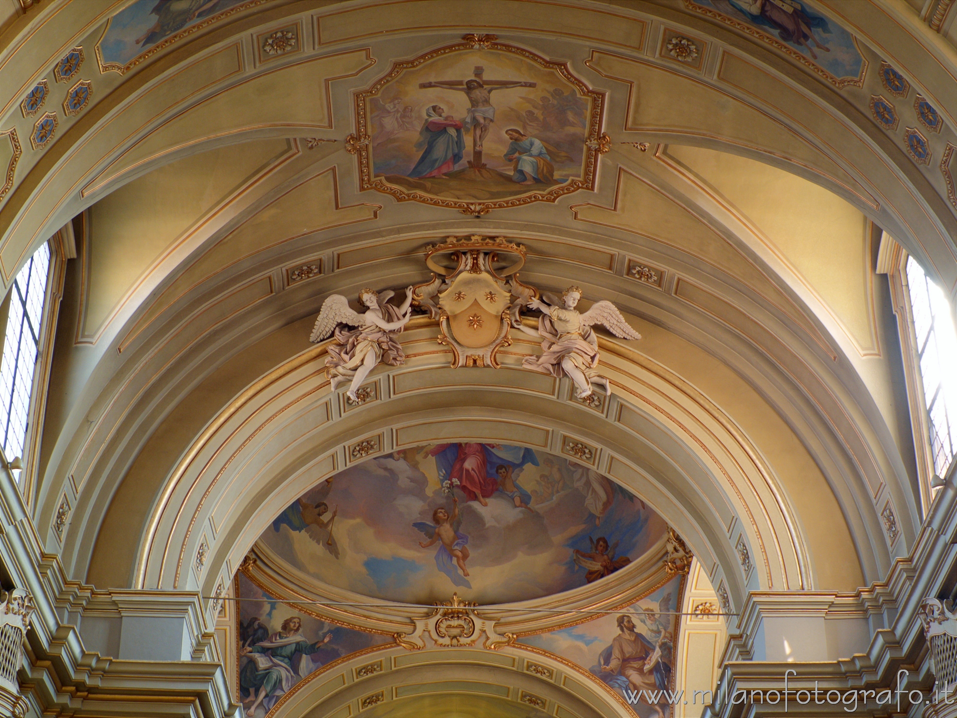Rimini (Italy): Great arch of the Church of San Giovanni Battista - Rimini (Italy)