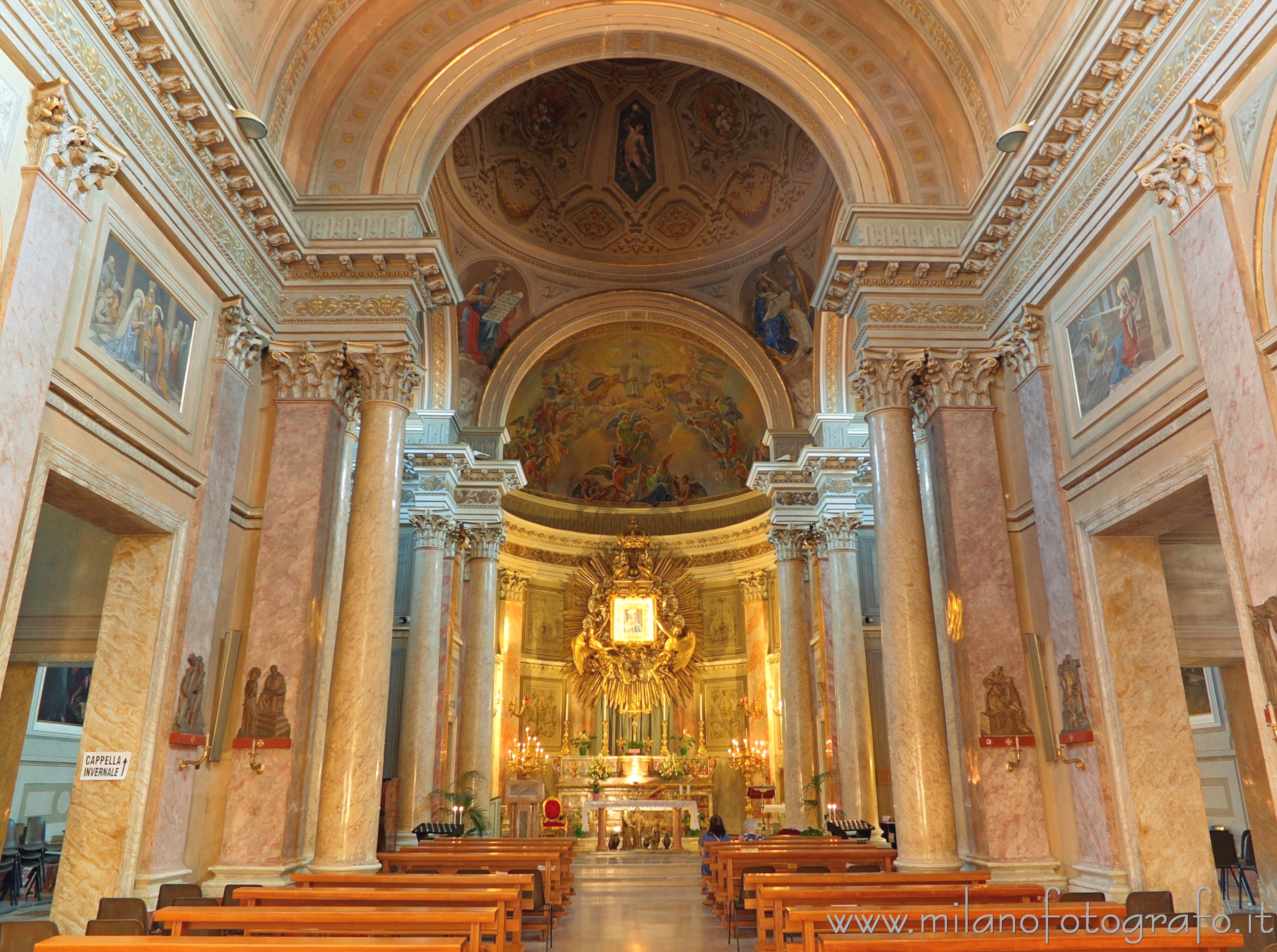 Rimini (Italy): Interior of the Sanctuary of the Madonna della Misericordia - Rimini (Italy)