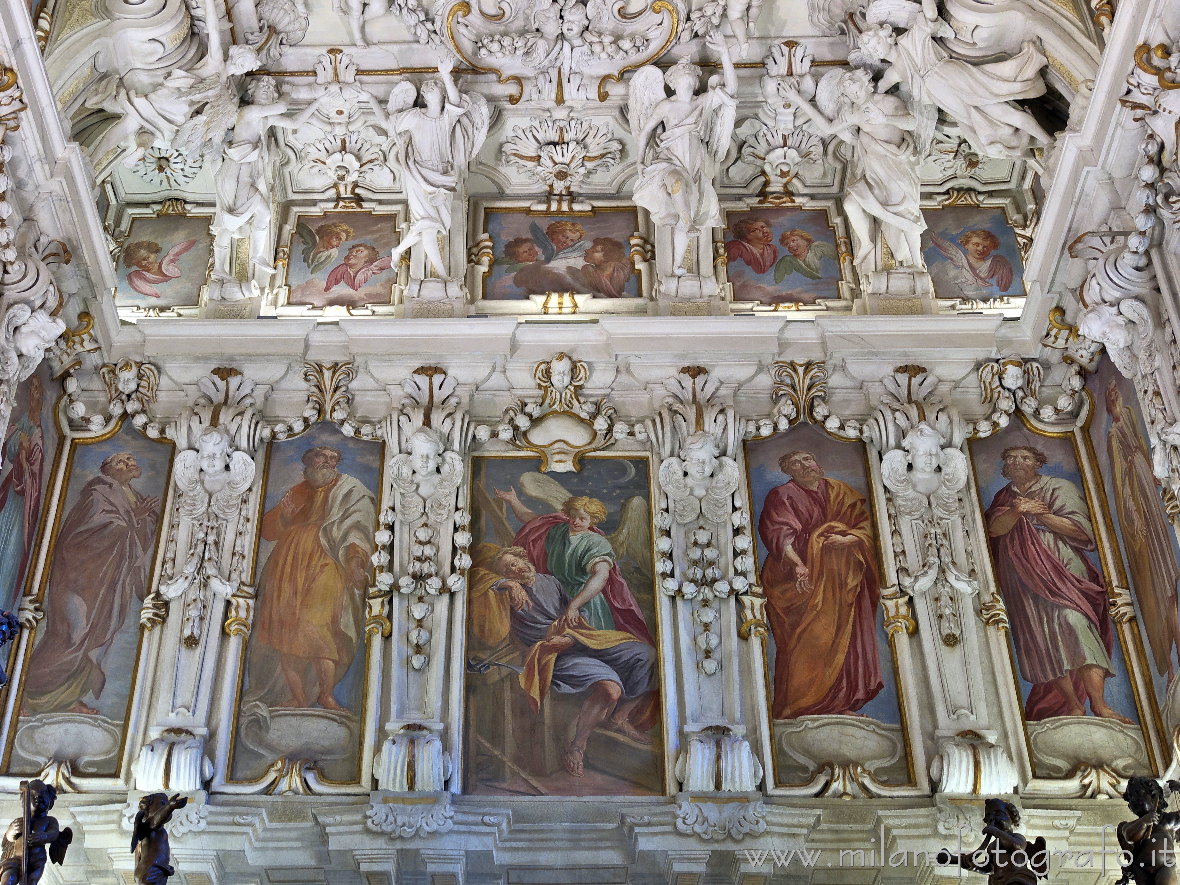 Caravaggio (Bergamo, Italy): Decorated wall of the sacristy of the Sanctuary of Caravaggio - Caravaggio (Bergamo, Italy)