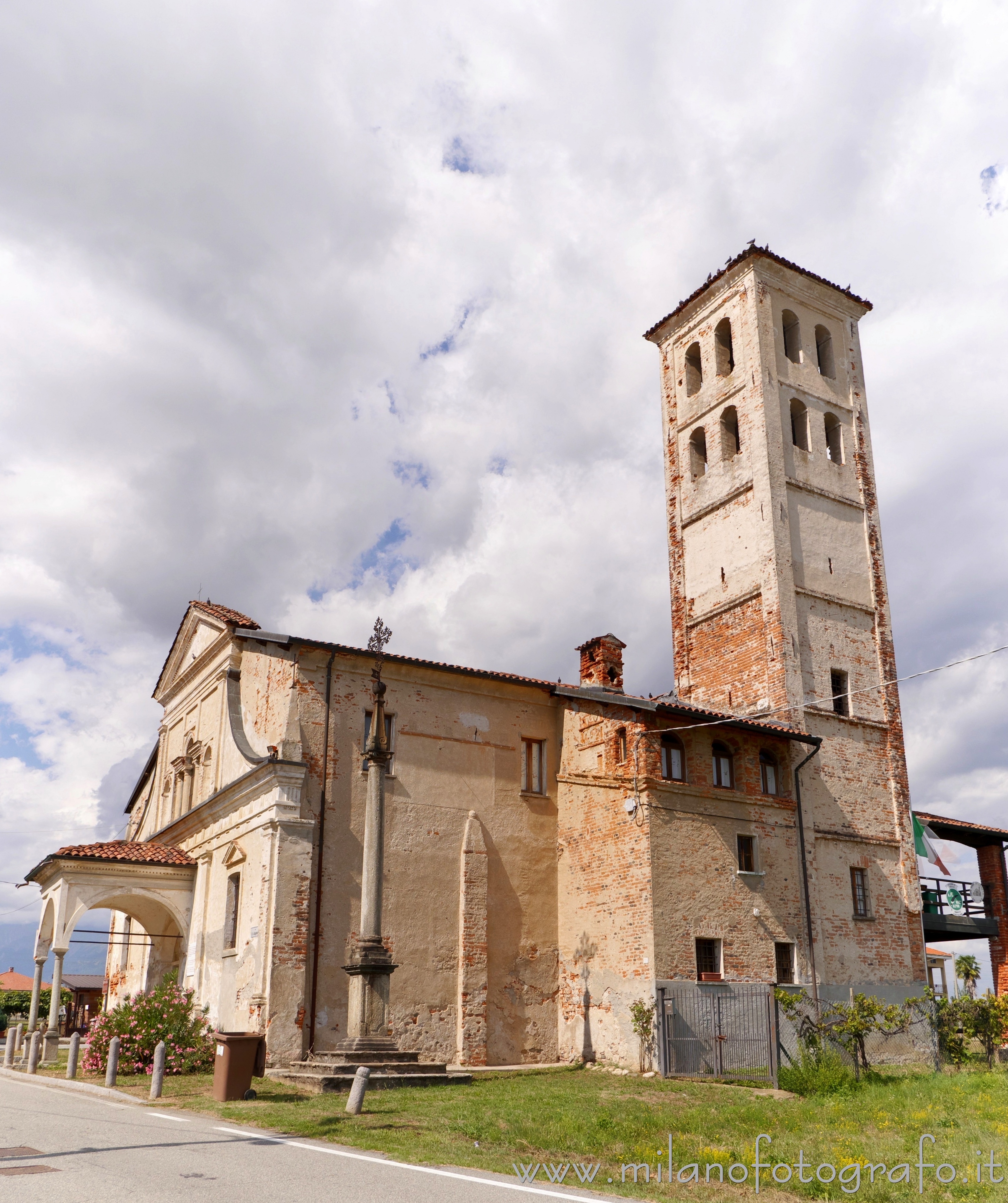 Sandigliano (Biella, Italy): Church of Santa Maria delle Grazie del Barazzone - Sandigliano (Biella, Italy)