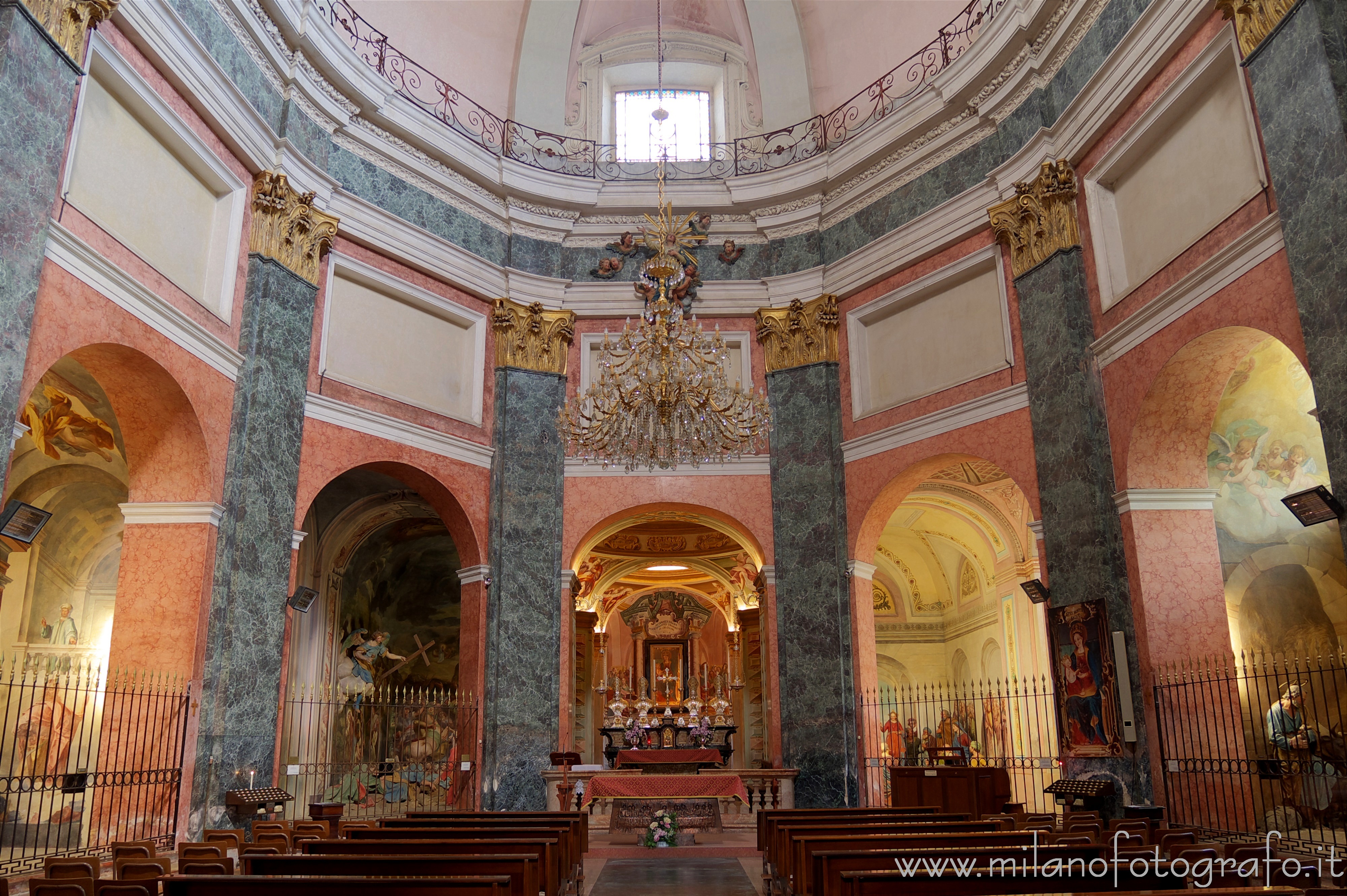 Galliate (Novara, Italy): Interior of the Varallino Sanctuary - Galliate (Novara, Italy)