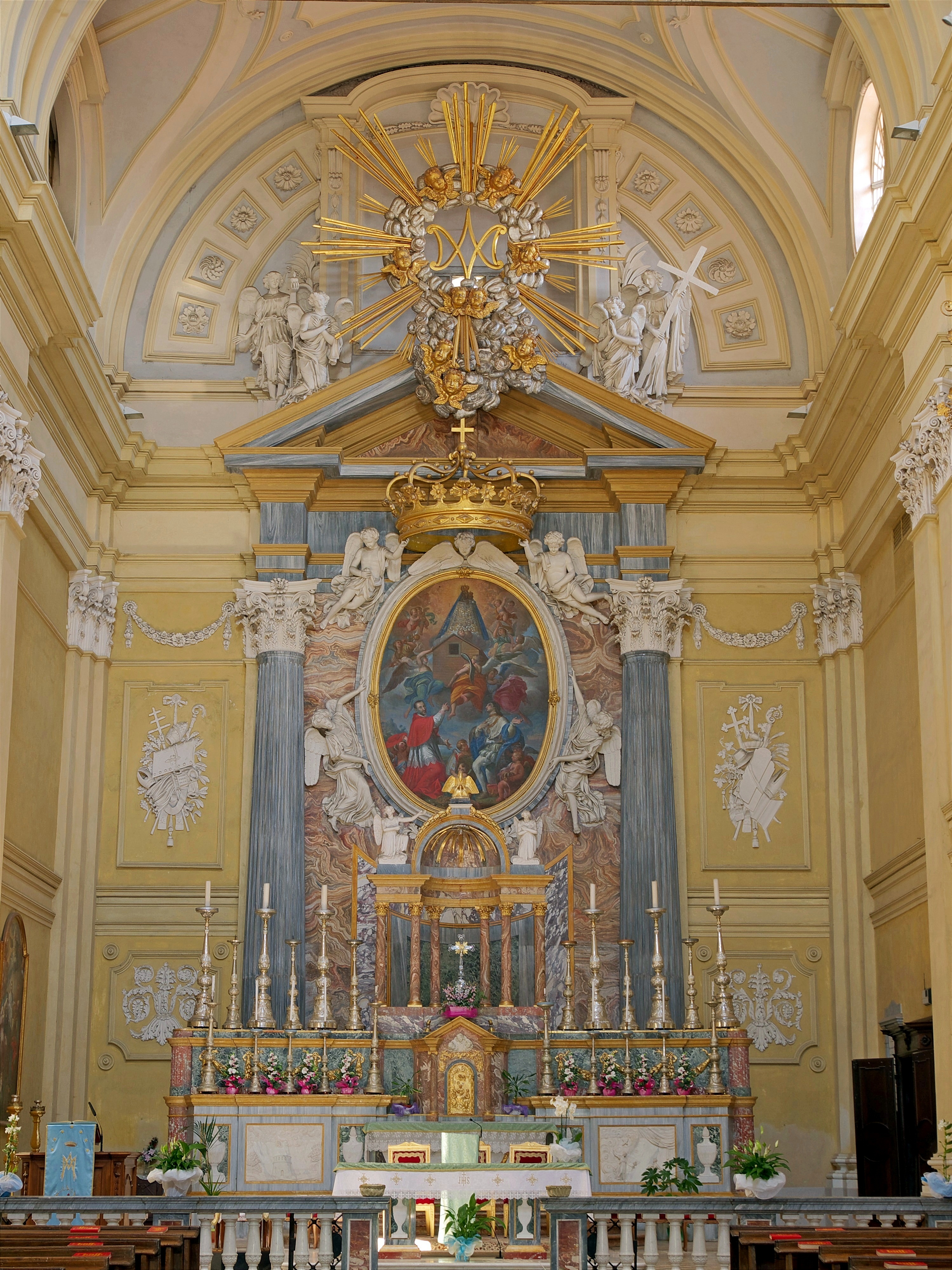 Graglia (Biella, Italy): Main altar of the church of the Sanctuary of the Virgin of Loreto - Graglia (Biella, Italy)