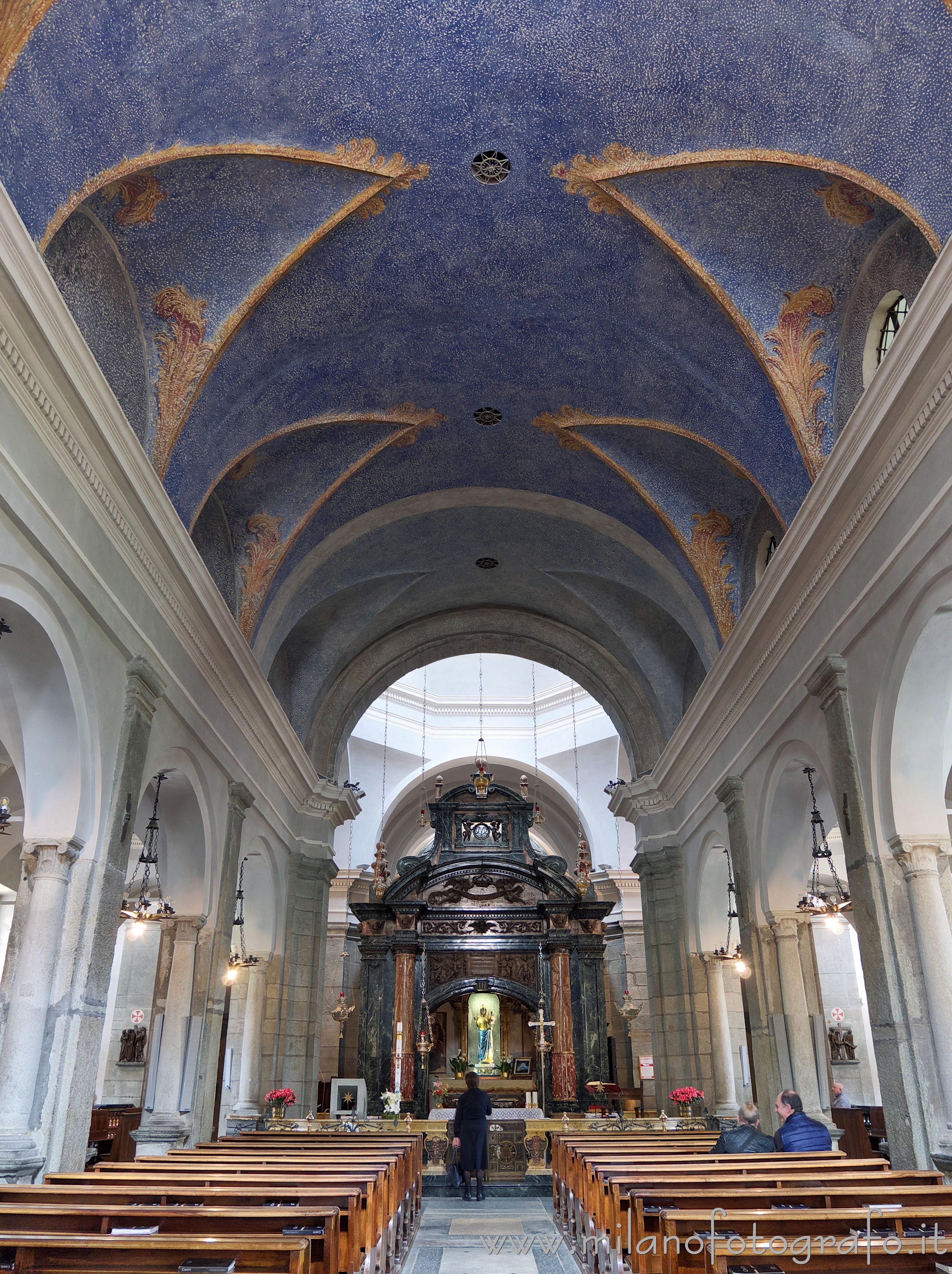 Biella (Italy): Interior of the Ancient Basilica of the Sanctuary of Oropa - Biella (Italy)