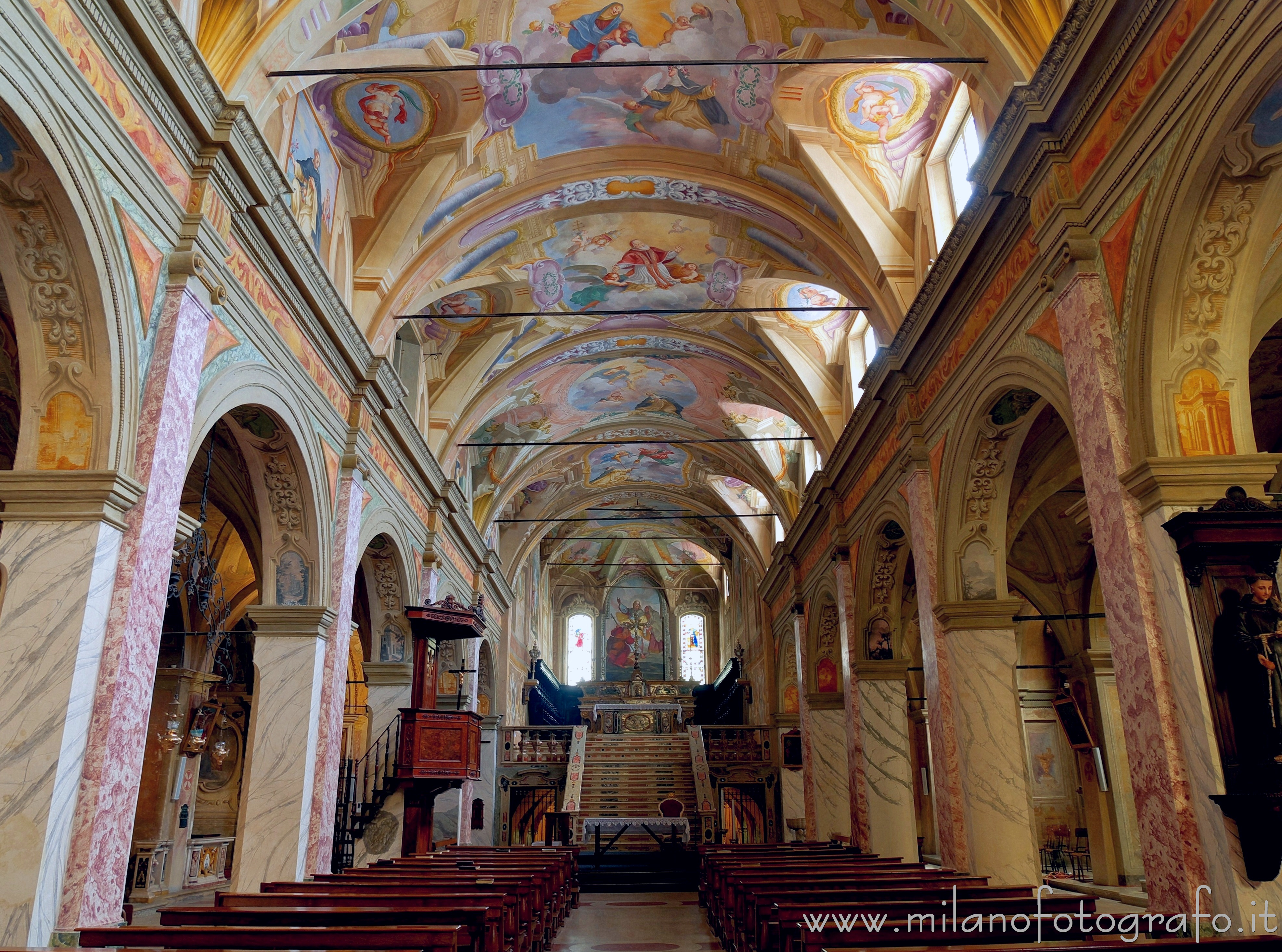 Soncino (Cremona, Italy): Interior of the Church of San Giacomo - Soncino (Cremona, Italy)