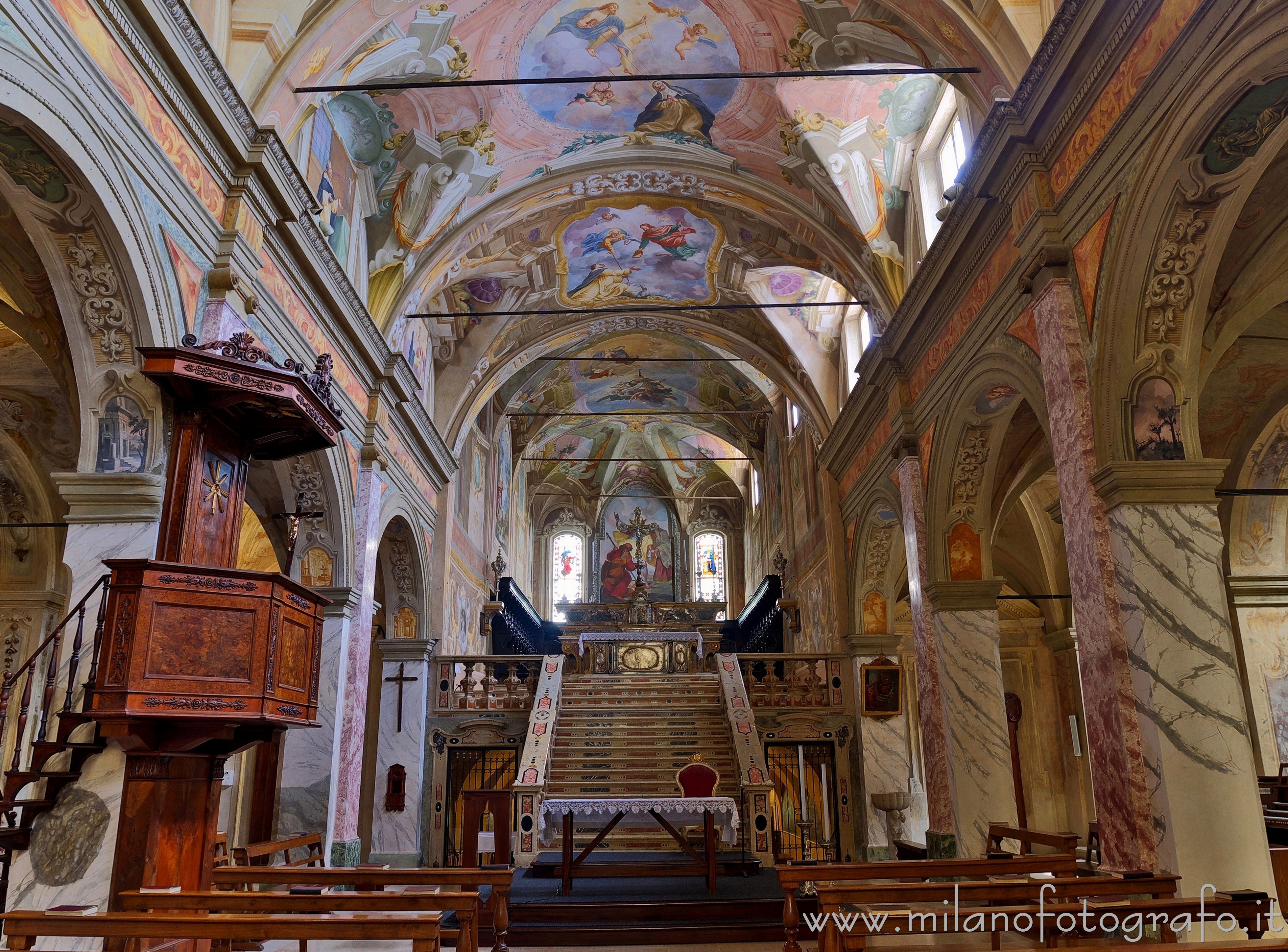 Soncino (Cremona, Italy): Pulpit and presbytery of the Church of San Giacomo - Soncino (Cremona, Italy)