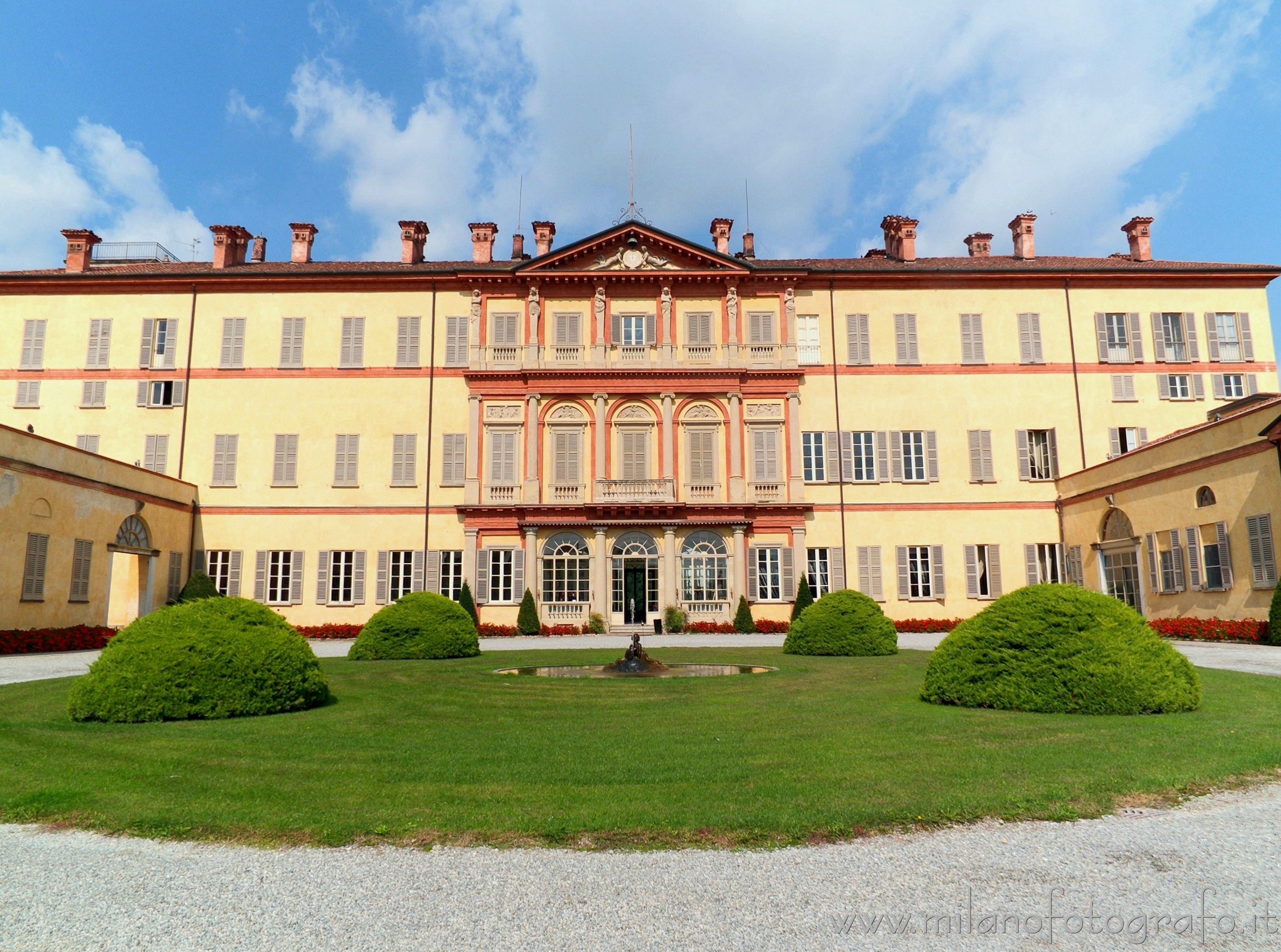 Oreno di Vimercate (Monza Brianza, Italy): Neoclassical facade of Villa Gallarati Scotti - Oreno di Vimercate (Monza Brianza, Italy)