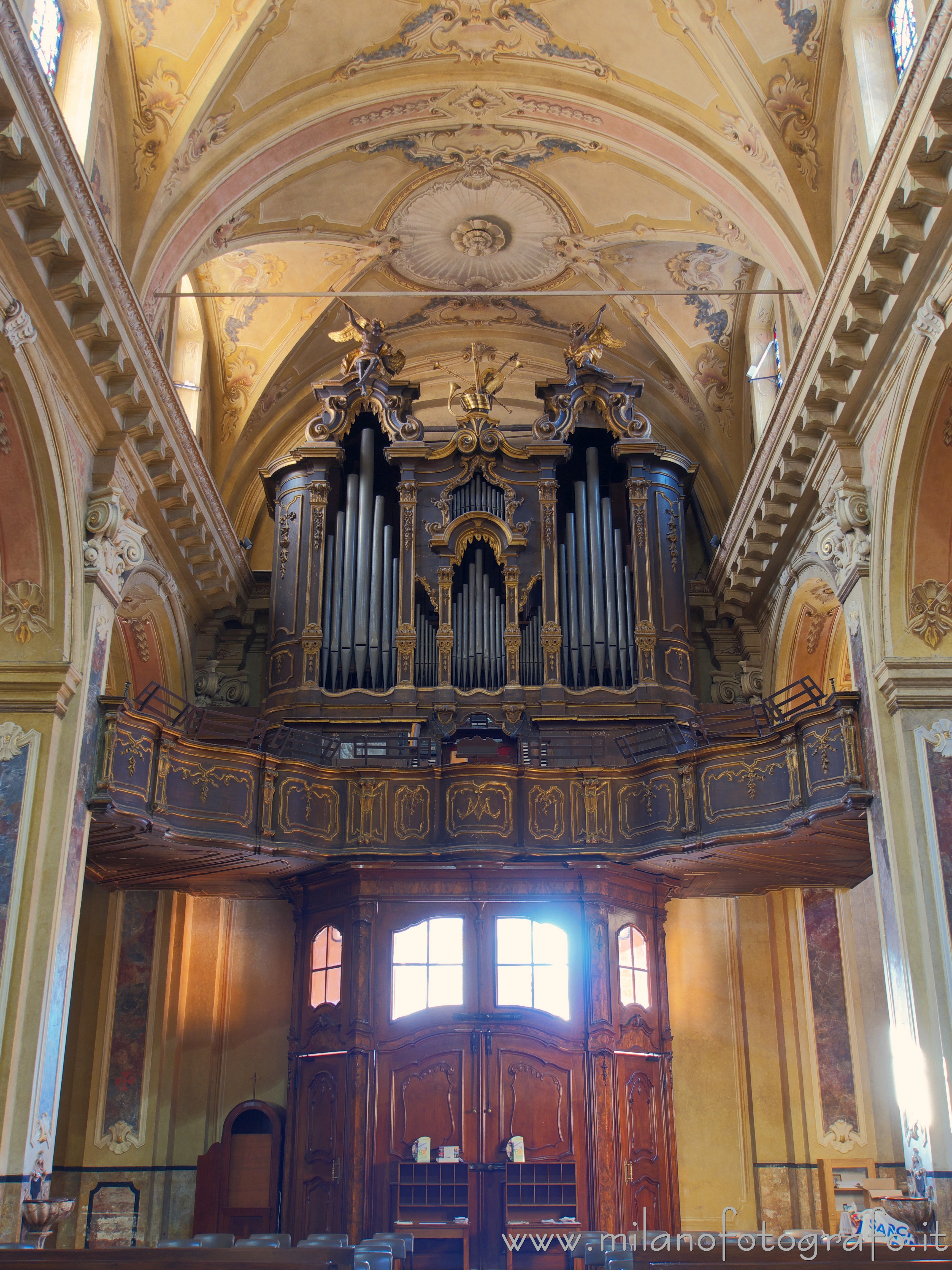 Vimercate (Monza e Brianza, Italy): Counterfacade of the Sanctuary of the Blessed Virgin of the Rosary - Vimercate (Monza e Brianza, Italy)