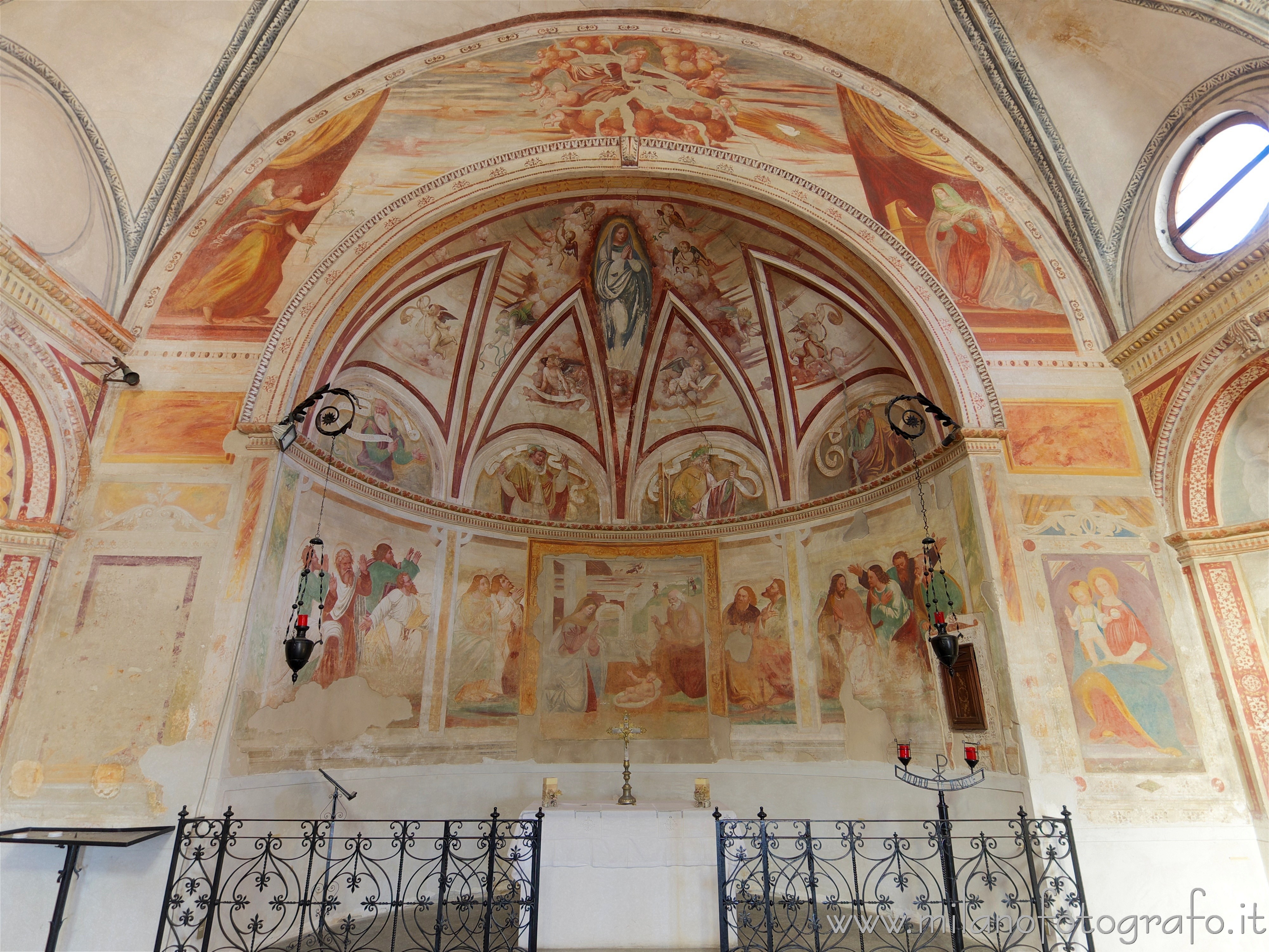 Vimodrone (Milan, Italy): Apse of the Church of Santa Maria Nova al Pilastrello - Vimodrone (Milan, Italy)