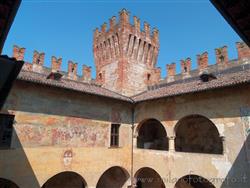 Places  of historical value around Milan (Italy): Castle of Malpaga