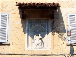 Plätze  von historischem Wert in der Nähe (Italien): Visconti Schloß